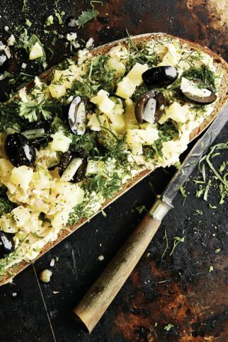 Hessenstulle mit Handkäs Hessenstulle mit Handkäs