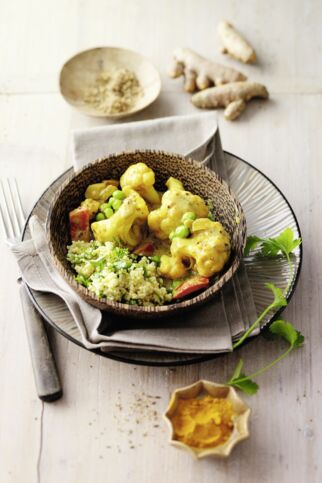 Scharfes Blumenkohl-Curry mit Hirse Scharfes Blumenkohl-Curry mit Hirse