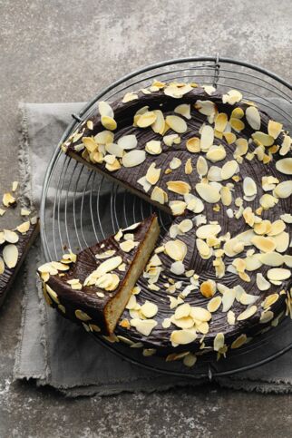 Maroni-Torte mit Schoko-Ganache Maroni-Torte mit Schoko-Ganache