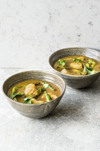 Gelbes Fisch-Curry mit Spargel Gelbes Fisch-Curry mit Spargel
