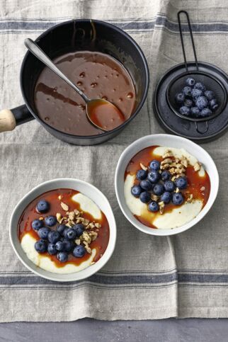 Grieß mit Karamellsauce Grieß mit Karamellsauce