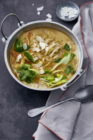 Kokossuppe mit Reisnudeln Kokossuppe mit Reisnudeln