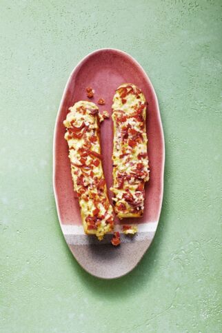 Ofenbaguette mit Paprika und Salami