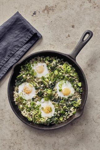 Reispfanne mit Spinat und Ei Reispfanne mit Spinat und Ei