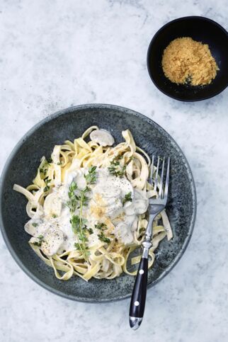 Bandnudeln mit Pfifferlingrahmsauce Bandnudeln mit Pfifferlingrahmsauce
