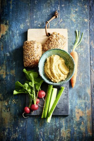 Hummus mit Gemüse Hummus mit Gemüse