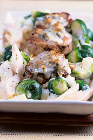 Fruchtiger Rosenkohl-Sellerie-Auflauf mit Filet Fruchtiger Rosenkohl-Sellerie-Auflauf mit Filet