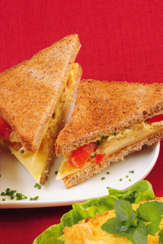 Paprika-Rührei-Sandwich Paprika-Rührei-Sandwich