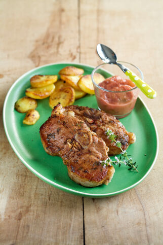Lammkoteletts mit Rhabarbersauce
