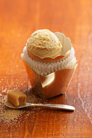 Karamelleis mit Sahnetoffee Karamelleis mit Sahnetoffee