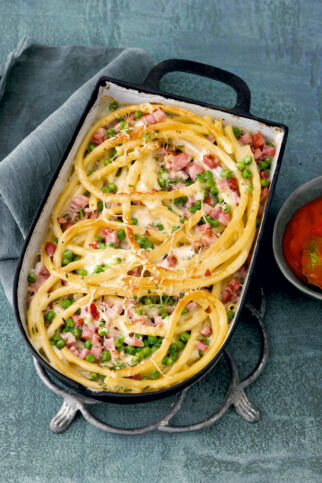 Nudelauflauf mit Tomatensauce Nudelauflauf mit Tomatensauce