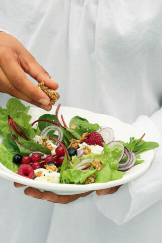 Beerensalat mit Ziegenfrischkäse Beerensalat mit Ziegenfrischkäse