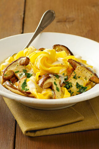 Tagliatelle mit Steinpilzen Tagliatelle mit Steinpilzen