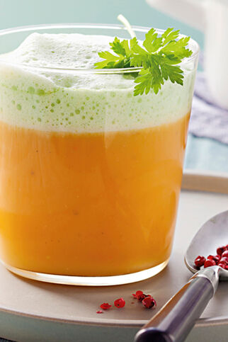 Kürbissuppe mit Petersilienschaum Kürbissuppe mit Petersilienschaum
