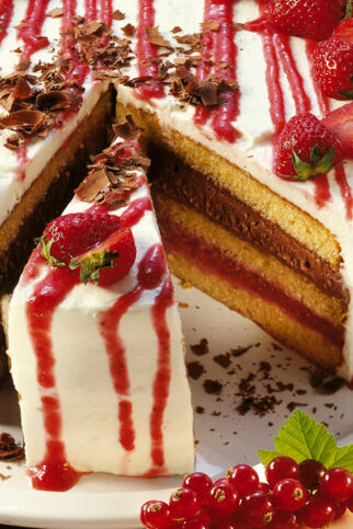 Erdbeer-Sahne-Torte