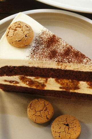 Amaretto-Sahne-Torte Amaretto-Sahne-Torte