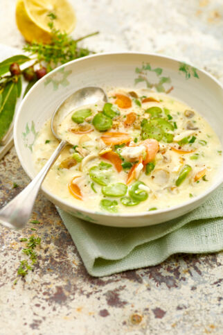 Zitronen-Thymian-Suppe mit Dicken Bohnen Zitronen-Thymian-Suppe mit Dicken Bohnen