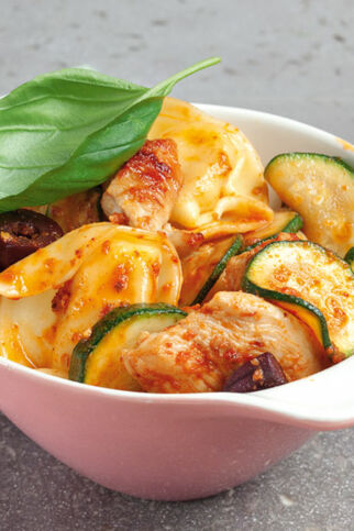 Tortellini mit Pute und Zucchini Tortellini mit Pute und Zucchini