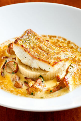 Zander mit Steinpilzen und Topinambur Zander mit Steinpilzen und Topinambur