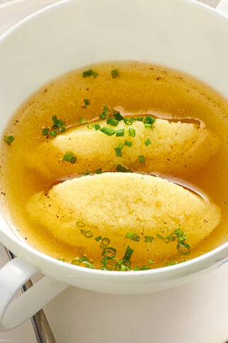 Grießnockerlsuppn Grießnockerlsuppn