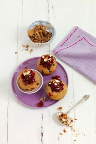 Schokomuffins mit Kirschfüllung Schokomuffins mit Kirschfüllung
