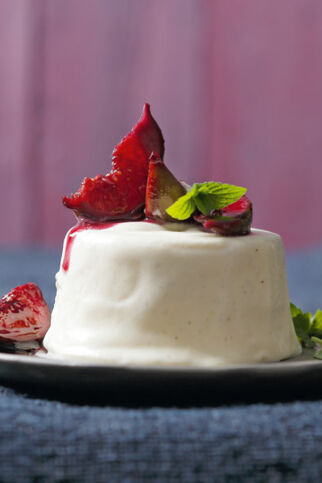 Vanilleparfait mit Gewürzfeigen Vanilleparfait mit Gewürzfeigen