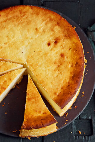 Käsekuchen mit Rosinen Käsekuchen mit Rosinen