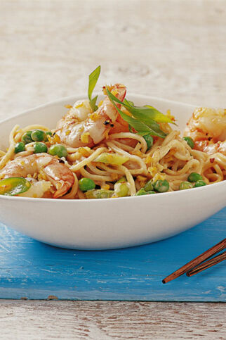 Nudelpfanne mit Garnelen Nudelpfanne mit Garnelen