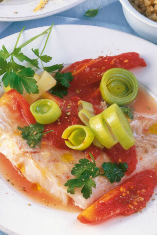 Kabeljau mit Lauch und Tomaten Kabeljau mit Lauch und Tomaten