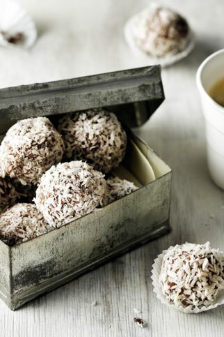 Schoko-Kokos-Kugeln Schoko-Kokos-Kugeln