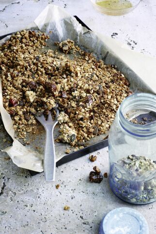 Crunchy Pekan-Granola