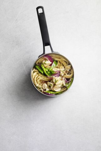 Linguine mit Rosmarin-Huhn Linguine mit Rosmarin-Huhn