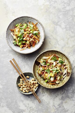 Asiatischer Salat mit Edamame Asiatischer Salat mit Edamame