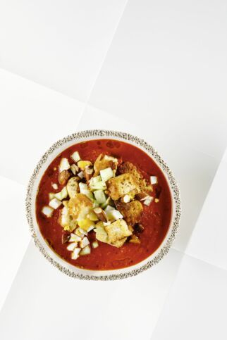 Hot Gazpacho
aus Ofengemüse Hot Gazpacho
aus Ofengemüse