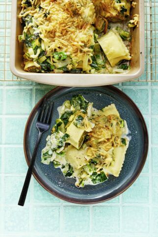 Maultaschenauflauf mit Mangold Maultaschenauflauf mit Mangold