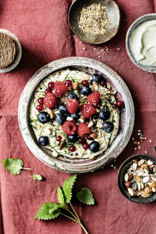 Beerenfrüchte mit Omega-3-Creme