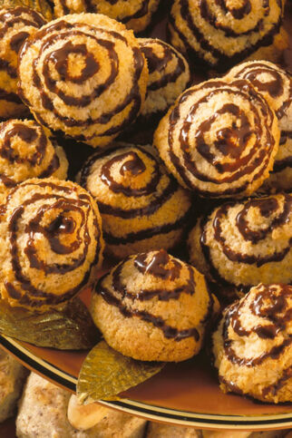 Kokos-Marzipan-Makronen Kokos-Marzipan-Makronen