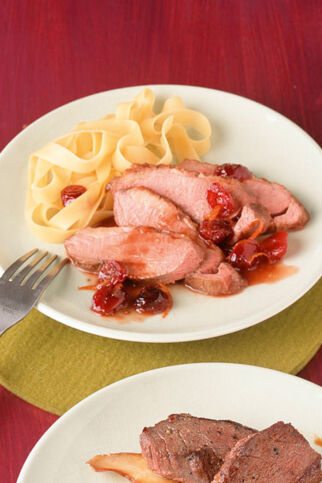 Entenbrust mit Cranberry-Portwein-Sauce