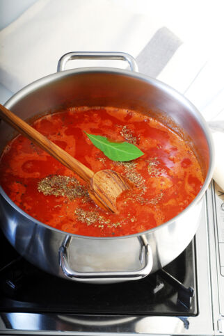 Grundrezept Tomatensauce