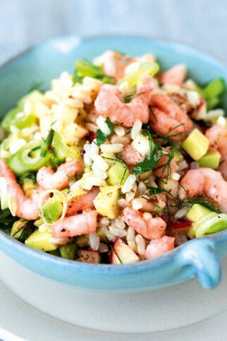 Reis-Krabben-Salat mit Avocado