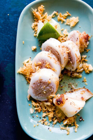 Gefüllte Tintenfische ((Pla Mük Yad Sai) Gefüllte Tintenfische ((Pla Mük Yad Sai)