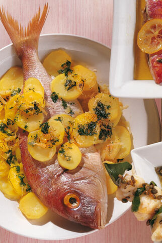 Dorade mit Kartoffeln Dorade mit Kartoffeln