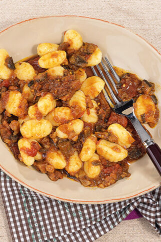 Gnocchi mit Auberginen-Haschee Gnocchi mit Auberginen-Haschee