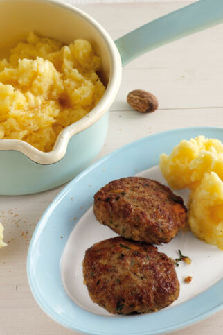 Frikadellen mit Kartoffelpüree Frikadellen mit Kartoffelpüree