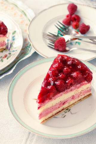 Himbeersahnetorte Himbeersahnetorte