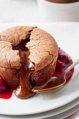 Schokokuchen mit Kirschkompott Schokokuchen mit Kirschkompott