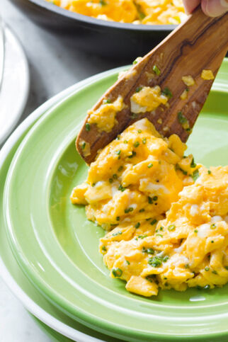 Rührei mit Schnittlauch Rührei mit Schnittlauch