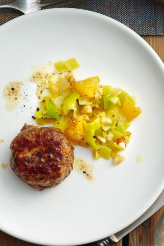Lauch-Orangen-Gemüse mit Hirschpflanzerln