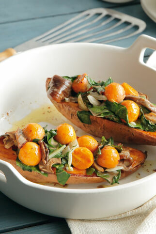 Gefüllte Süßkartoffeln mit Mangold und Trüffelcreme Gefüllte Süßkartoffeln mit Mangold und Trüffelcreme