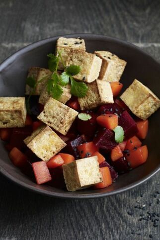 Grilltofu mit Roter Bete und Möhren Grilltofu mit Roter Bete und Möhren